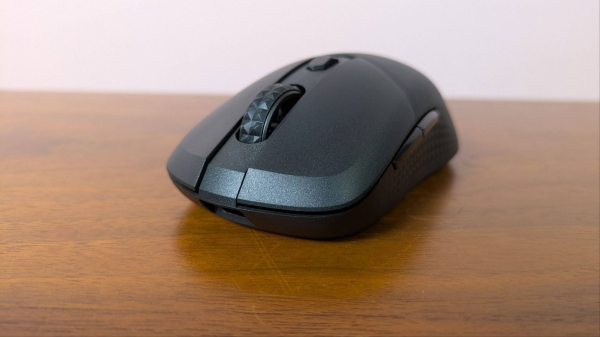Обзор MSI Versa 300 &mdash; гладкое скольжение с тяжёлым кликом
