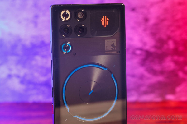 Обзор Nubia RedMagic 11S Pro &mdash; геймерская мощь с кулером