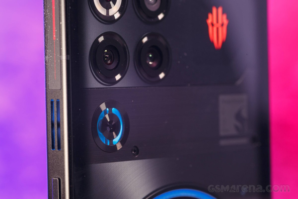 Обзор Nubia RedMagic 11S Pro &mdash; геймерская мощь с кулером