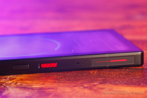 Обзор Nubia RedMagic 11S Pro &mdash; геймерская мощь с кулером