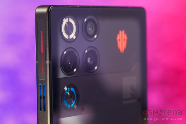 Обзор Nubia RedMagic 11S Pro &mdash; геймерская мощь с кулером