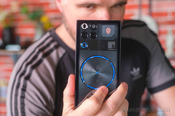 Обзор Nubia RedMagic 11S Pro &mdash; геймерская мощь с кулером