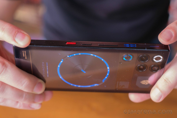 Обзор Nubia RedMagic 11S Pro &mdash; геймерская мощь с кулером