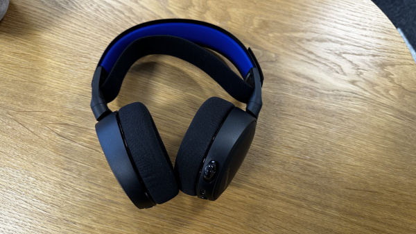 Обзор SteelSeries Arctis 7P+ — лучшая гарнитура для PS5 Обзор SteelSeries Arctis 7P+ — лучшая гарнитура для PS5