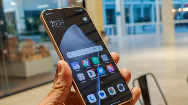 Обзор Xiaomi 15T &mdash; премиальный смартфон среднего класса