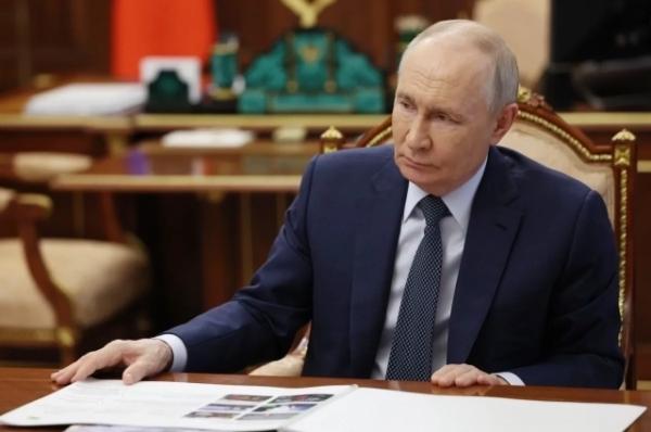 Путин призвал развивать спрос на материалы с новыми свойствами внутри РФ
Путин призвал развивать спрос на материалы с новыми свойствами внутри РФ
