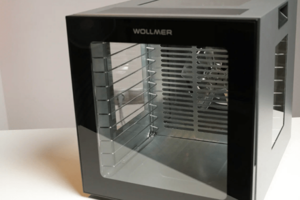 Дегидратор Wollmer JD500 Sahara с расширенной комплектацией, чтобы сушить за раз до 30 кг