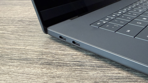 Обзор Dell XPS 16: потрясающий 3K OLED и всего три порта Обзор Dell XPS 16: потрясающий 3K OLED и всего три порта