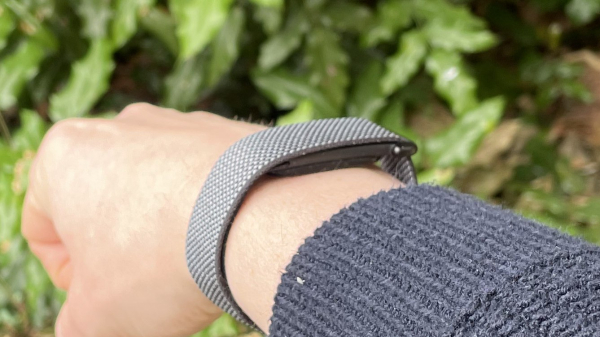 Обзор Google Fitbit Air: лучший фитнес-трекер без экрана Обзор Google Fitbit Air: лучший фитнес-трекер без экрана