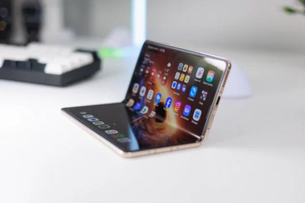 Обзор Honor Magic V6 &mdash; складной шедевр с крутой камерой