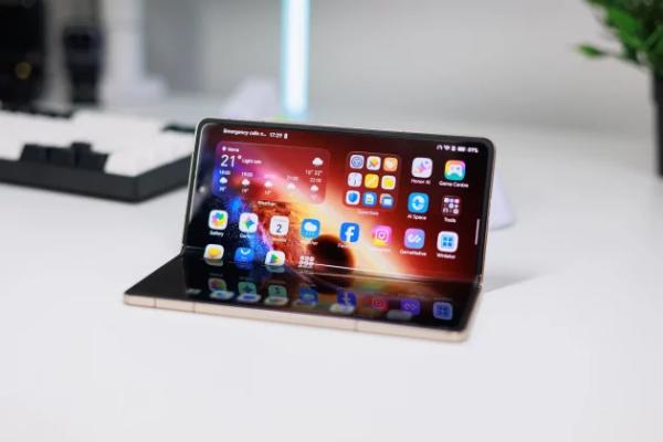 Обзор Honor Magic V6 &mdash; складной шедевр с крутой камерой