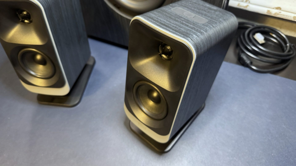Обзор Klipsch ProMedia Lumina: изящный сабвуфер, но куда делся бас? Обзор Klipsch ProMedia Lumina: изящный сабвуфер, но куда делся бас?