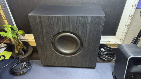 Обзор Klipsch ProMedia Lumina: изящный сабвуфер, но куда делся бас? Обзор Klipsch ProMedia Lumina: изящный сабвуфер, но куда делся бас?