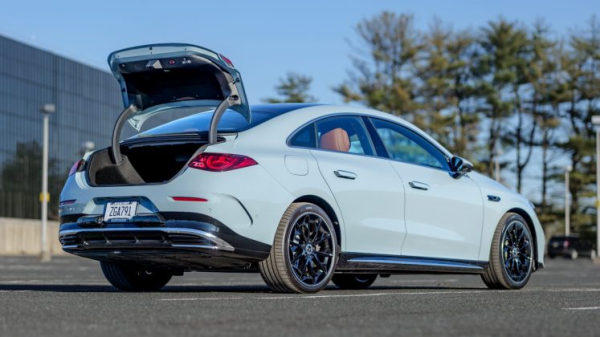Обзор Mercedes-Benz CLA 250+: шик и эталон Обзор Mercedes-Benz CLA 250+: шик и эталон