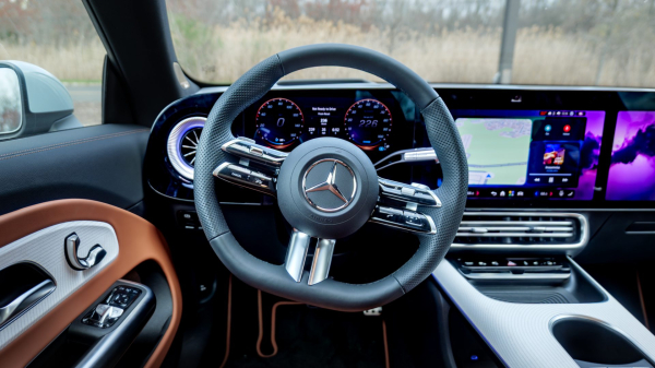 Обзор Mercedes-Benz CLA 250+: шик и эталон Обзор Mercedes-Benz CLA 250+: шик и эталон