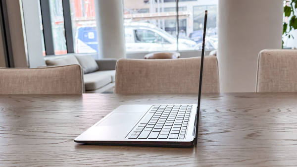 Обзор Microsoft Surface Laptop 8 &mdash; мощный Panther Lake