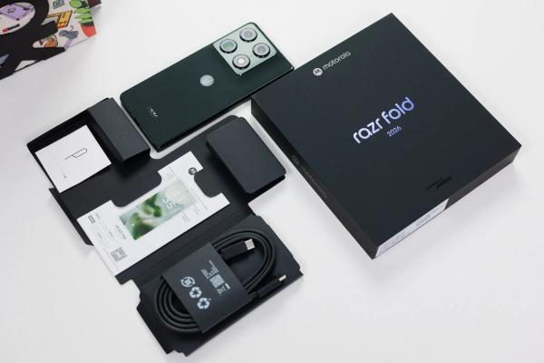 Обзор Motorola Razr Fold — складной король автономности Обзор Motorola Razr Fold — складной король автономности