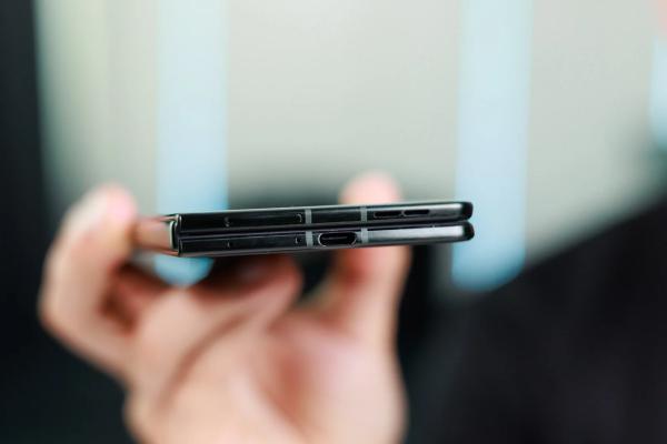 Обзор Motorola Razr Fold — складной король автономности Обзор Motorola Razr Fold — складной король автономности