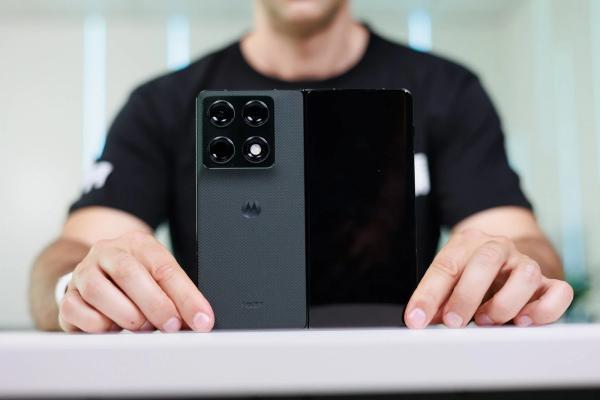 Обзор Motorola Razr Fold — складной король автономности Обзор Motorola Razr Fold — складной король автономности