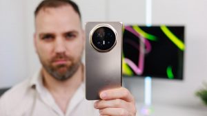 Обзор Motorola Razr Fold — складной король автономности Обзор Motorola Razr Fold — складной король автономности