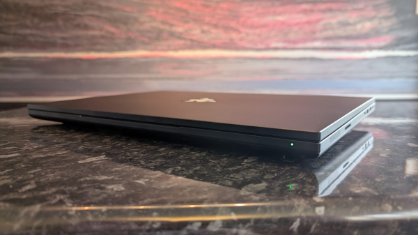 Обзор Razer Blade 18: невероятно быстрый и горячий монстр Обзор Razer Blade 18: невероятно быстрый и горячий монстр