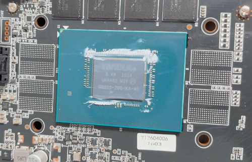 За питание обновлённой GeForce RTX 5060 от Yeston отвечает 12V-2x6 За питание обновлённой GeForce RTX 5060 от Yeston отвечает 12V-2x6