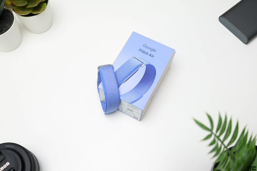 Google выпустила Fitbit Air без экрана: минимализм или маркетинг под видом философии