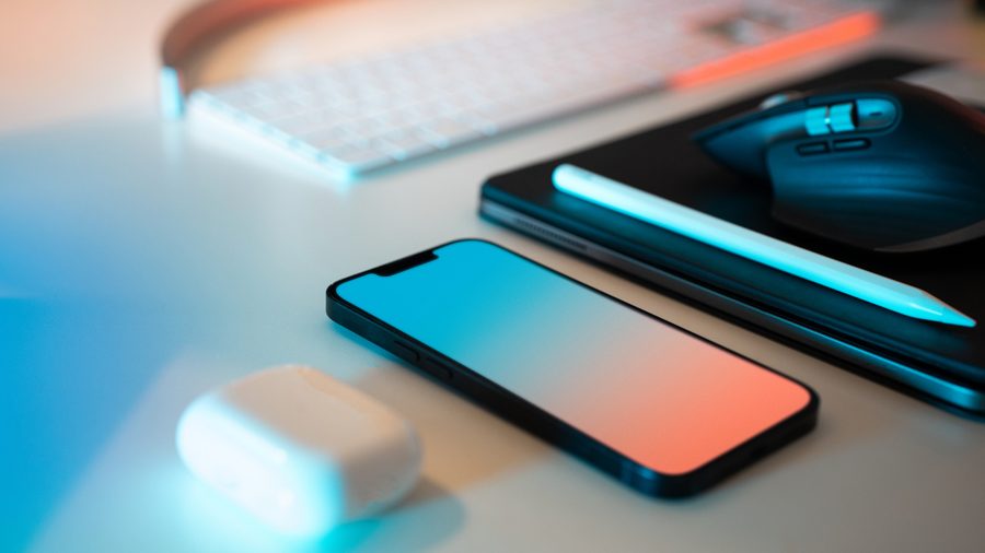 Почему iPhone дороже iPad: дело не в размере, а в инженерной сложности