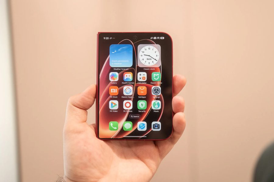 Xiaomi показала конкурента iPhone Ultra: раскладушка с экраном 7,58 дюйма и почти незаметным сгибом