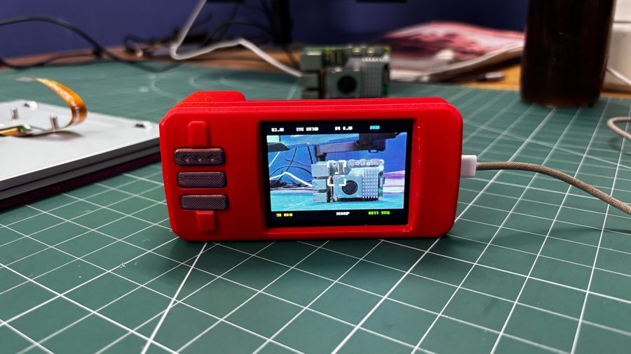 Энтузиаст собрал ностальгическую «цифромыльницу» на ESP32-S3 — с задержкой спуска и 2 Мп