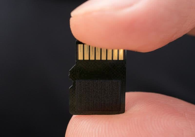 Энтузиаст за два года угробил 351 microSD-карту — и выяснил, какие бренды живут дольше всех