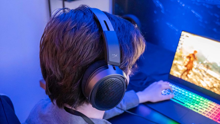 HyperX выпустила первые открытые наушники и самую лёгкую мышь из карбона