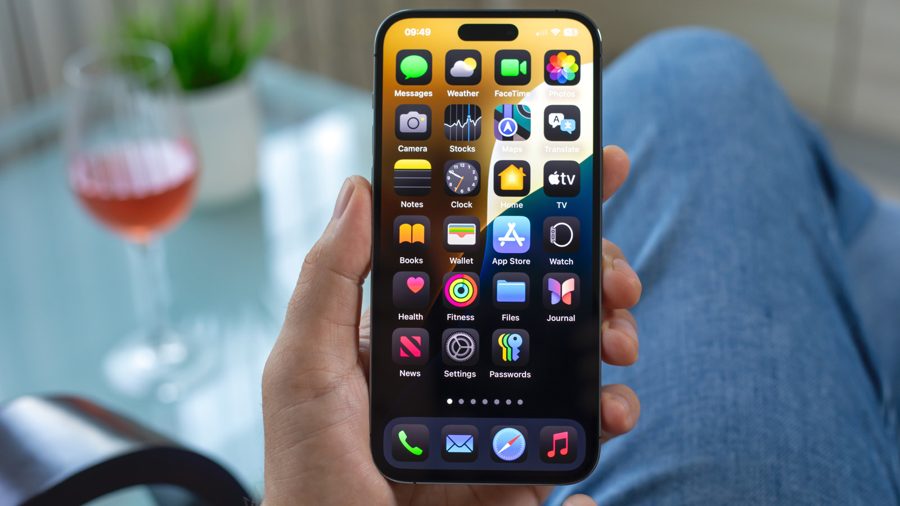 iPhone 15 в 2026 году: почему он проигрывает iPhone 17e по цене и характеристикам