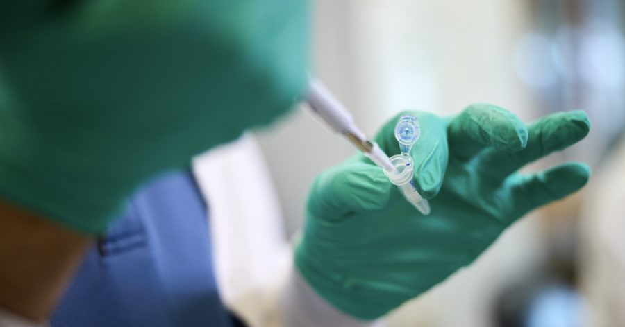 Первый анализ крови на болезнь Альцгеймера одобрен FDA для пациентов с 40 лет