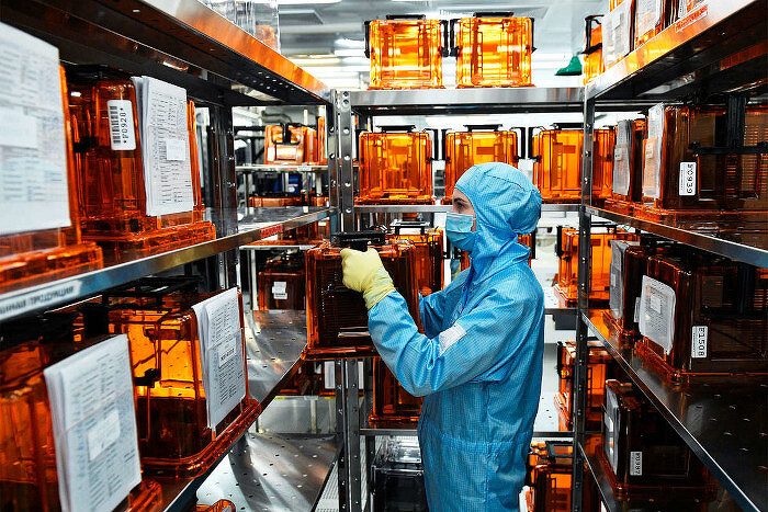 Российский завод чипов «НМ-Тех» заработает на полную мощность в 2028 году — и вот почему это непросто