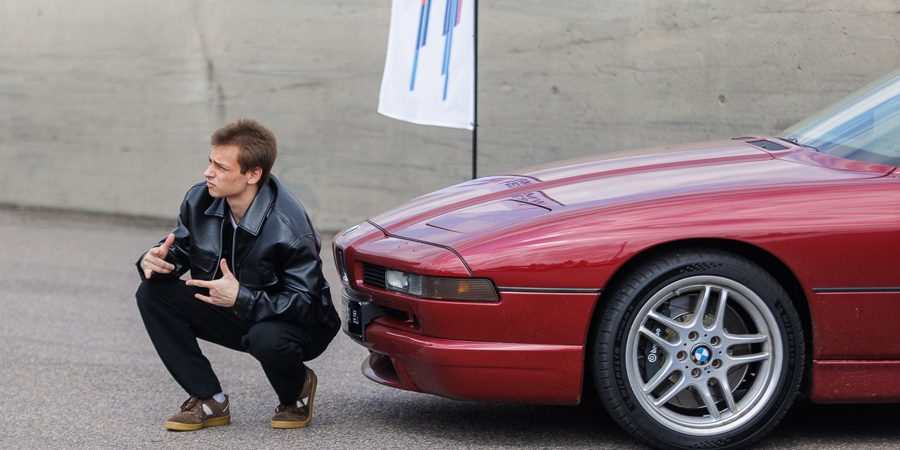 Розовый универсал BMW E30 и целый автовоз E31: чем удивил BMW Fest в Стайках