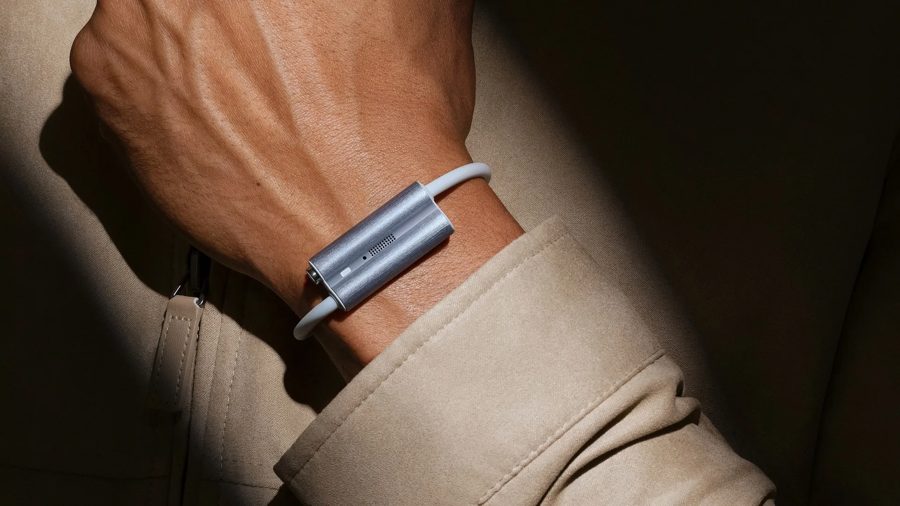 Создатели Fitbit выпустили браслет Luffu Link для всей семьи — он работает без смартфона
