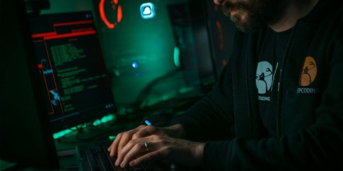 США выдадут частным хакерам «киберкаперские свидетельства» для атак по всему миру США выдадут частным хакерам «киберкаперские свидетельства» для атак по всему миру