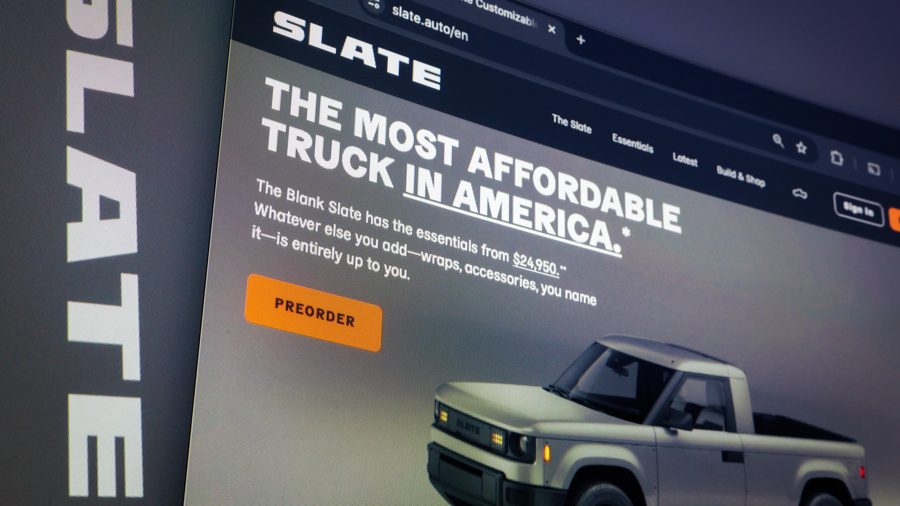 Электропикап Slate за $25 000 не имеет экрана — водитель приносит свой смартфон