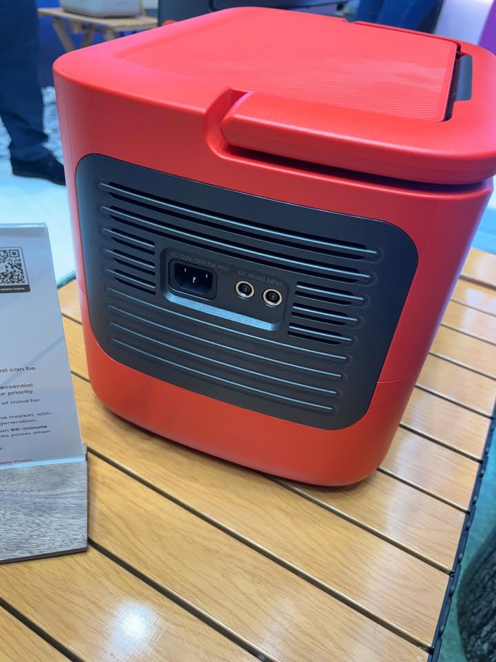 Jackery показала на IFA портативную станцию, которая сама заряжается перед штормом
