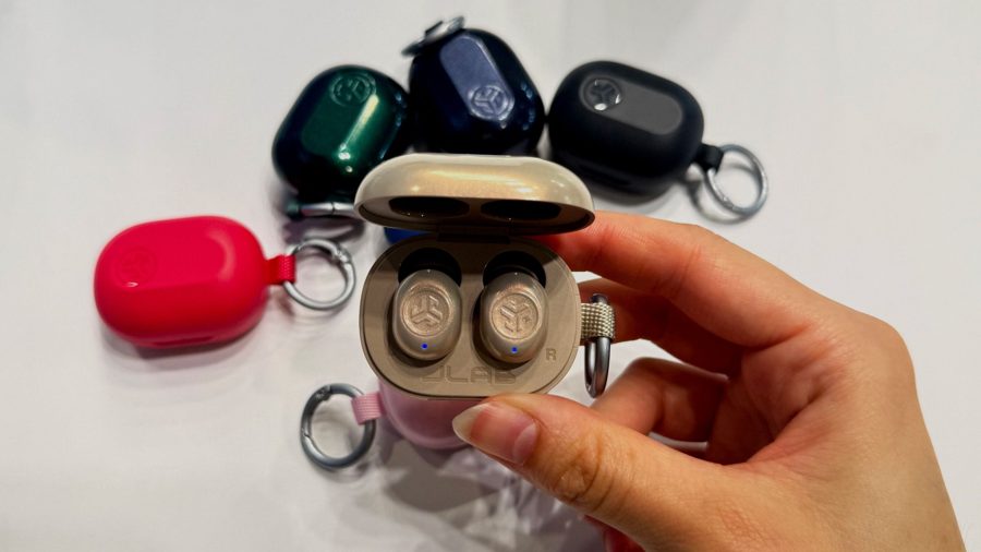 JLab Mini ANC: крошечные наушники за $43 получили шумоподавление и Find My
