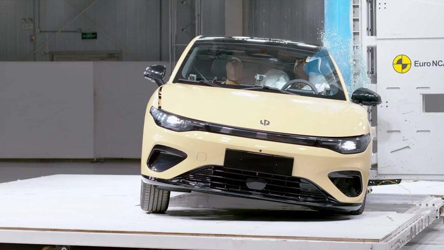 Китайские электрокары разгромили VW в краш-тестах Euro NCAP: три «пятёрки» против четырёх звёзд